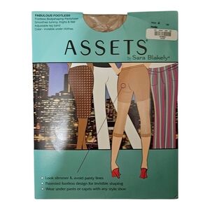 Assets by Sara Blakely Footless Pantyhose - Nude Size 4 New in Package